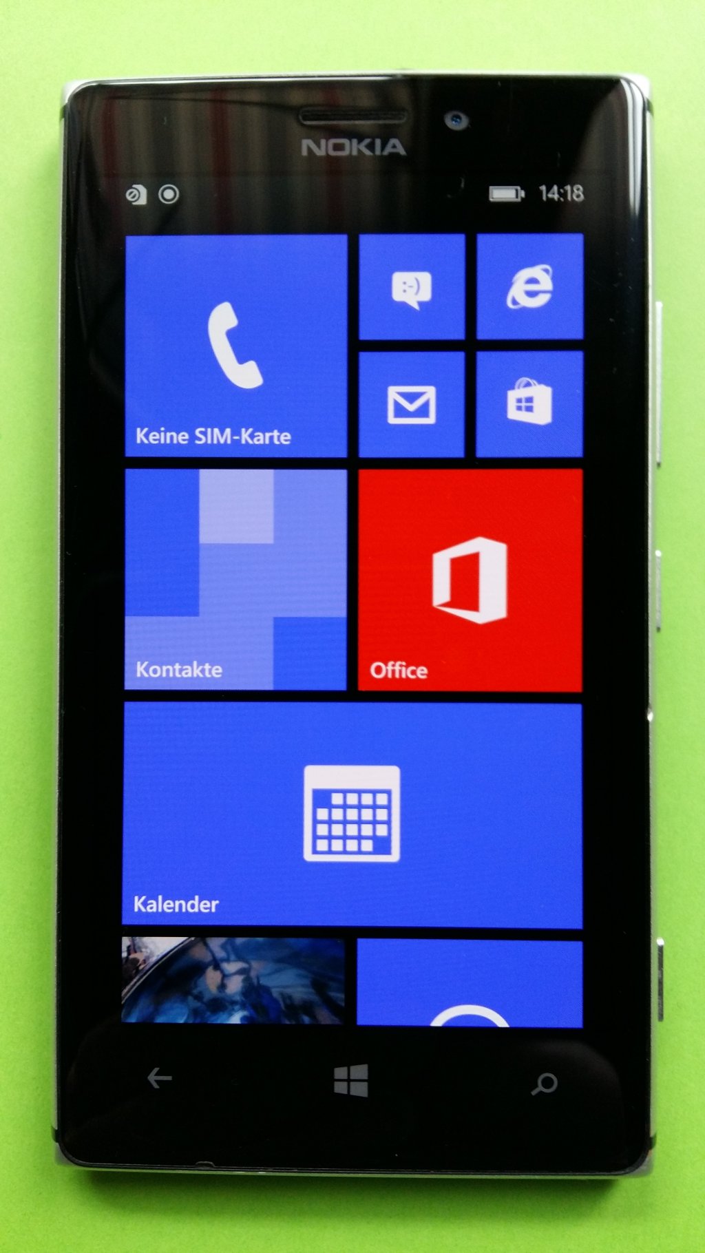 image-8050930-Nokia_925.1_Lumia_(2)1.w640.jpg