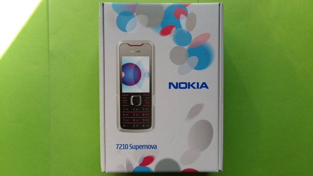 image-9487271-Nokia_7210C_Supernova_(1)5.w640.jpg